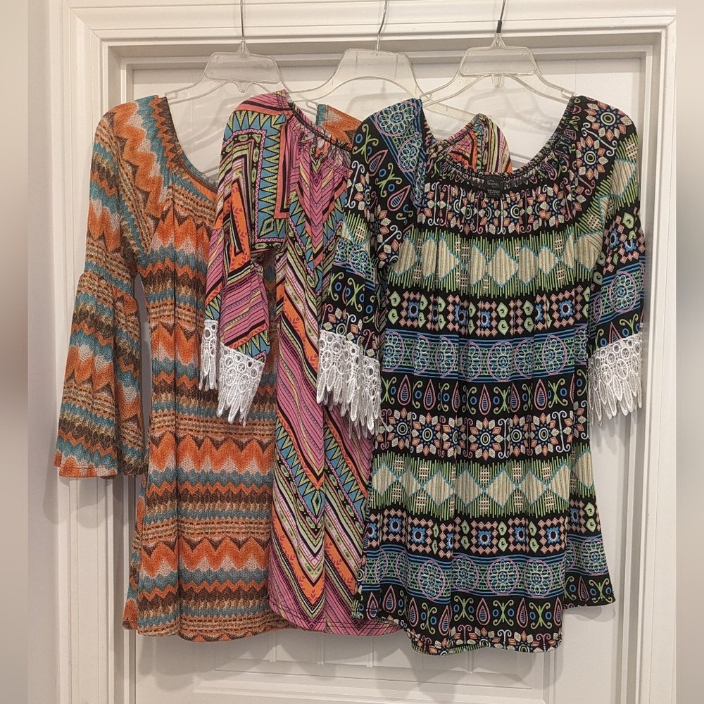 Like New WinWin & Purple Snow Women's Large/XLarge Shirt Set of 3
